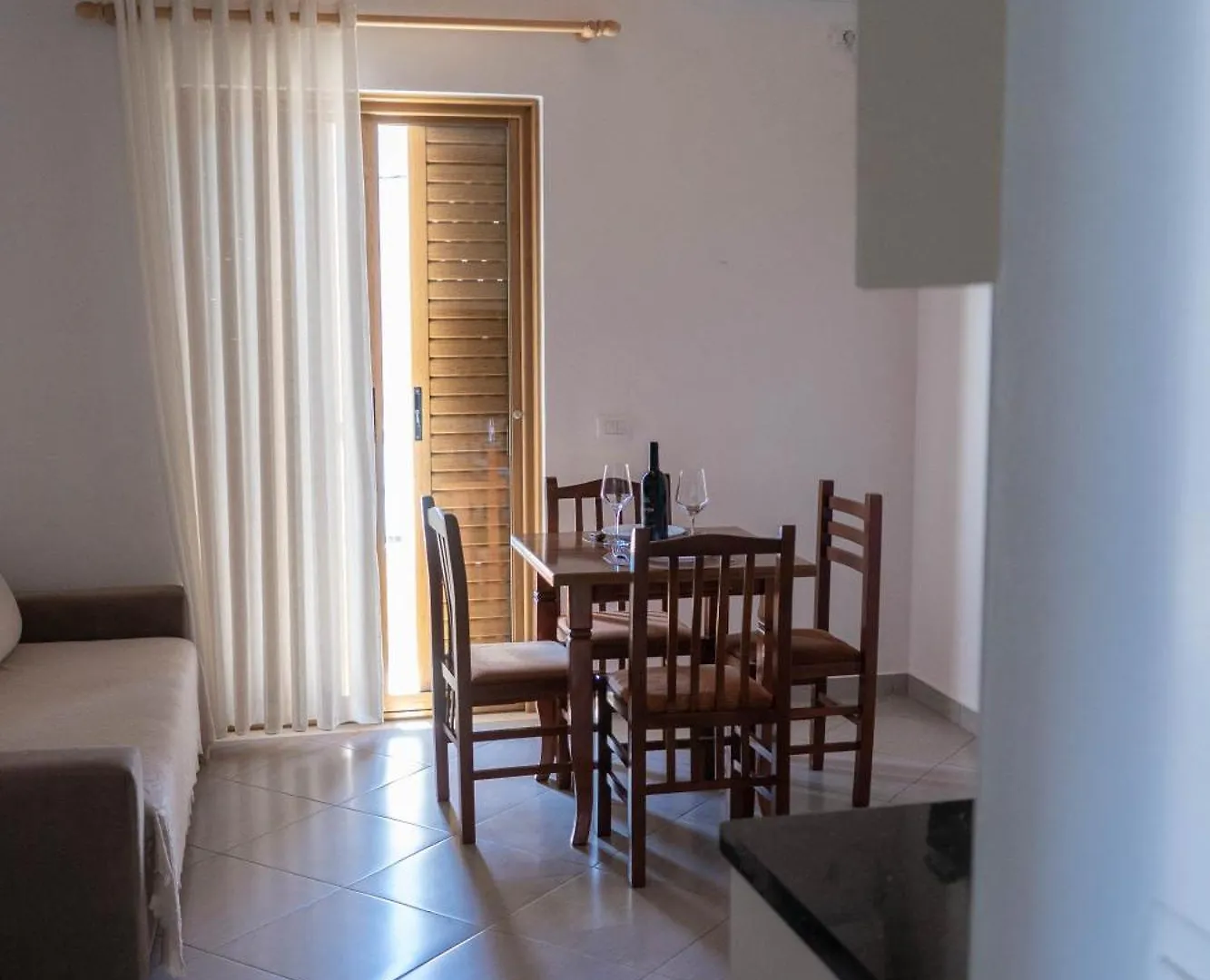 Vila Anxhelo Villa Vlorë